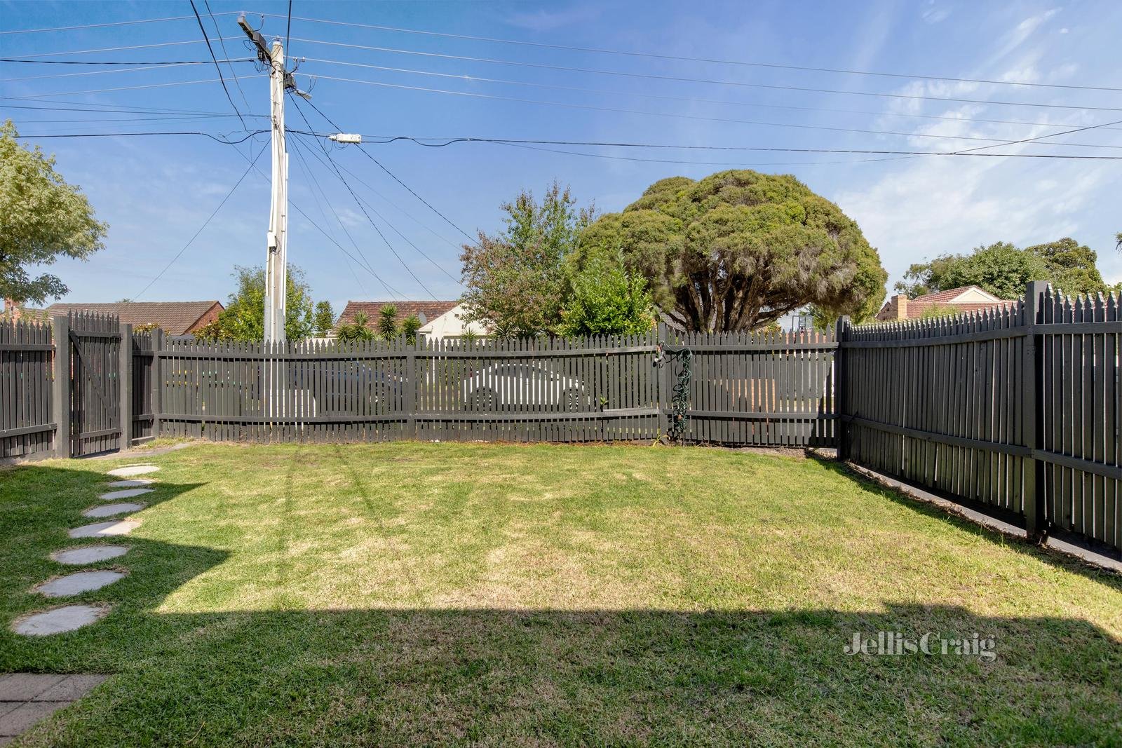 1/30 Manuka Street, Bentleigh East image 8