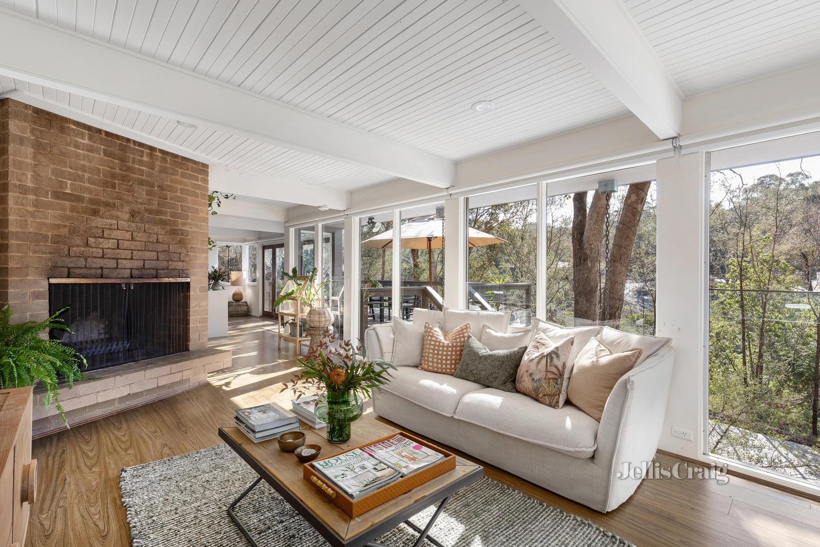 130 Meander Road, Hurstbridge image 5