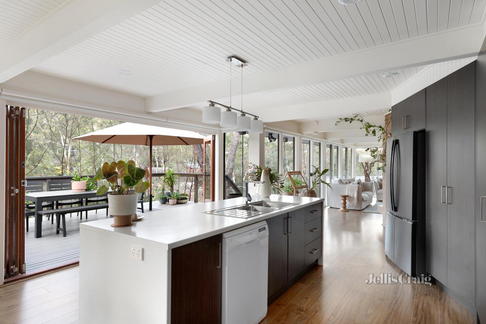 130 Meander Road, Hurstbridge image 7