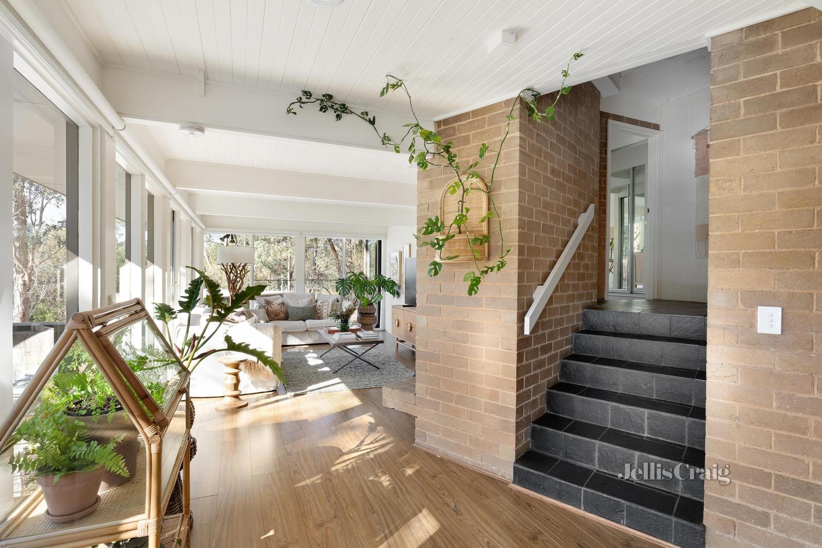 130 Meander Road, Hurstbridge image 10