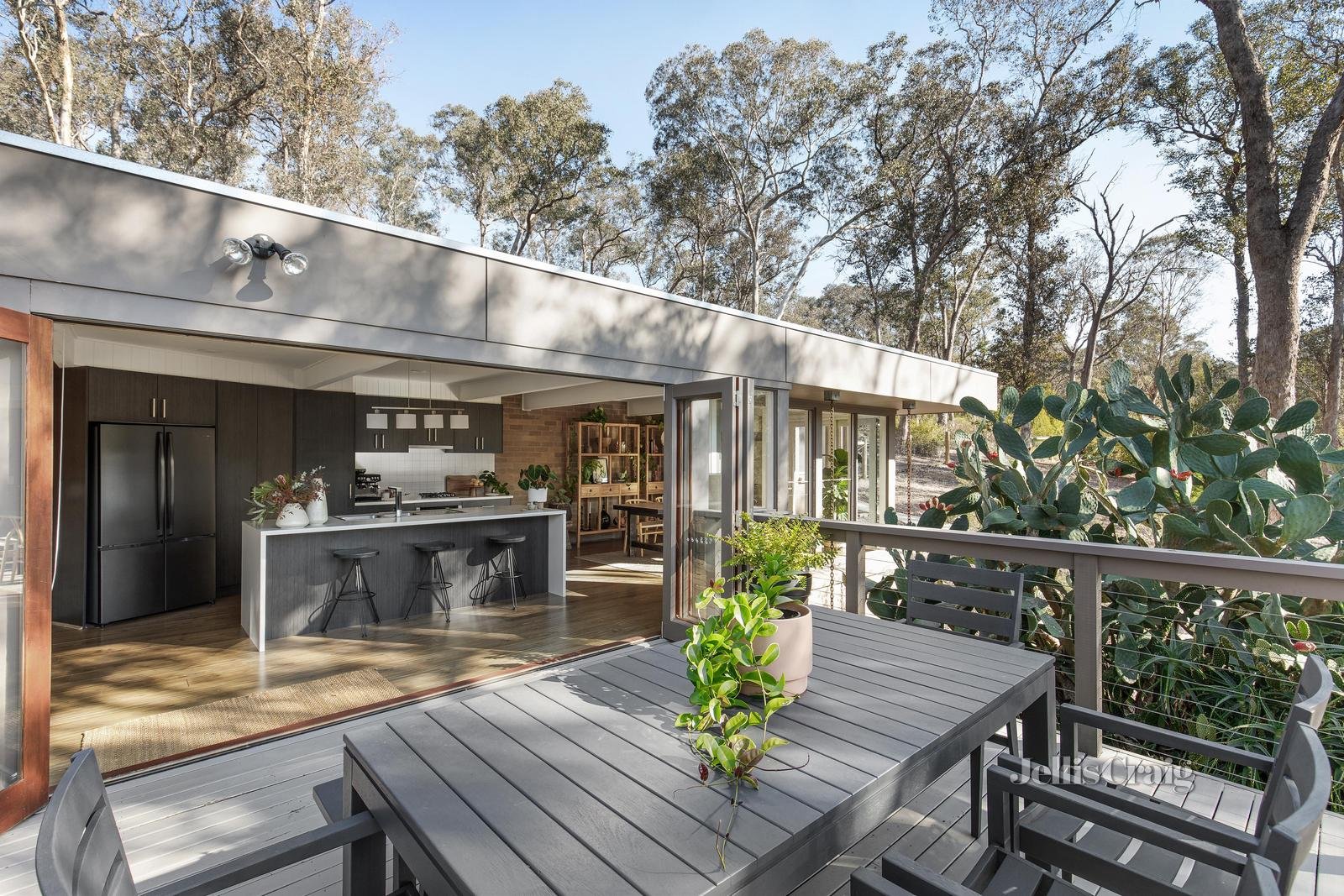 130 Meander Road, Hurstbridge image 18