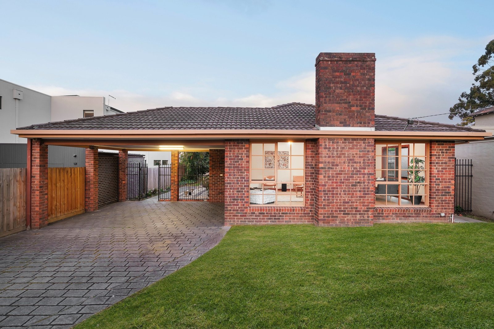 Property Gallery - Main Image