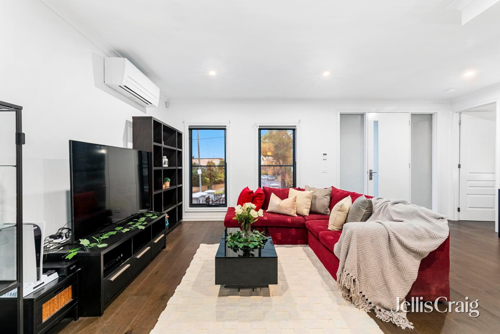 1/30 Station Street, Burwood image 2