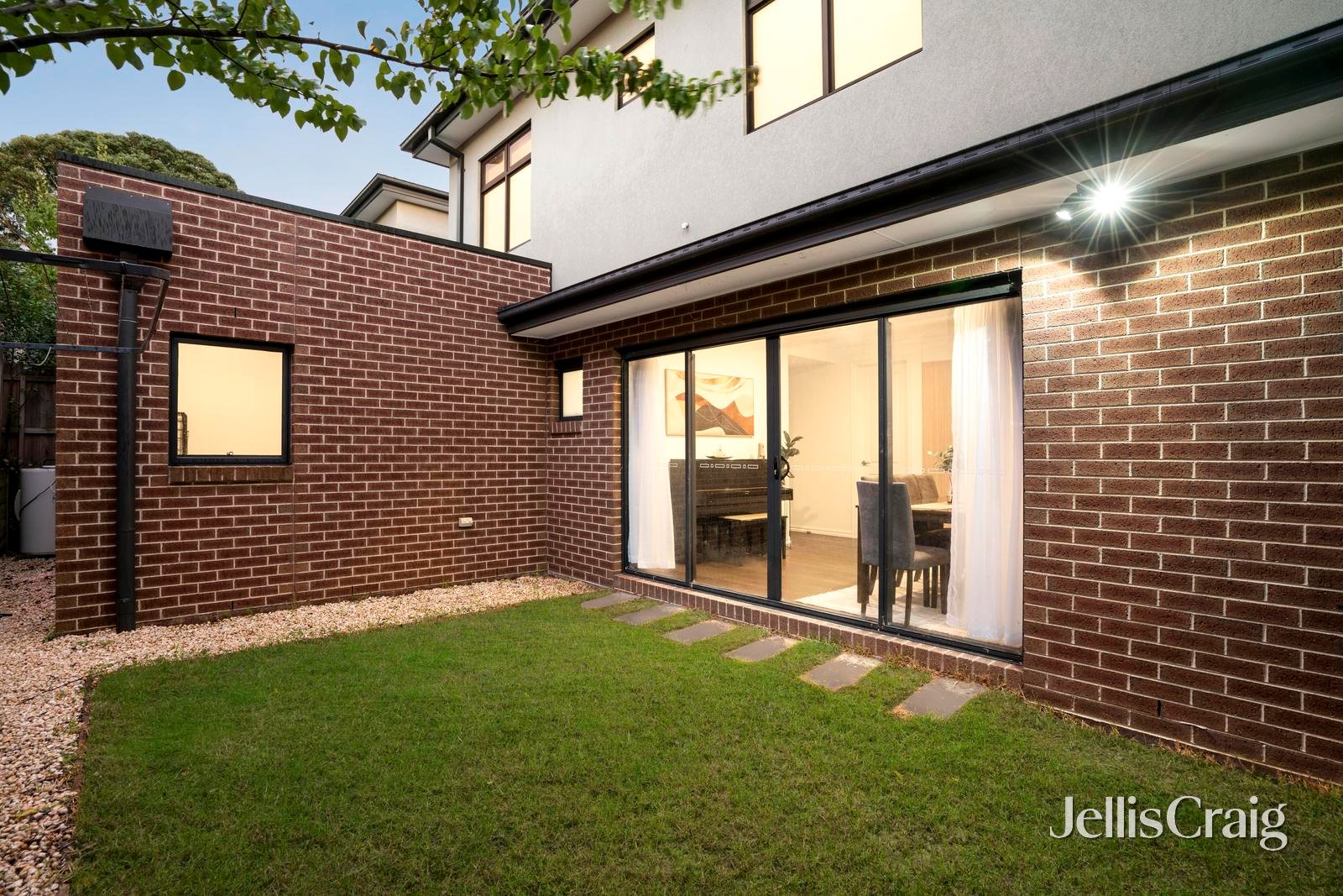 1/30 Station Street, Burwood image 16