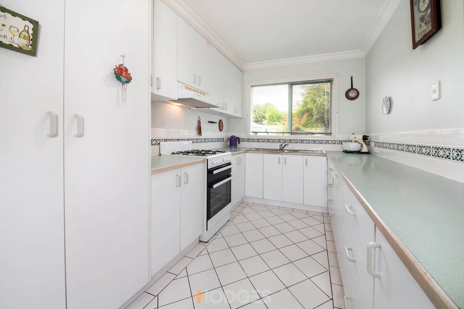 1 / 30 Stewart Avenue Parkdale
