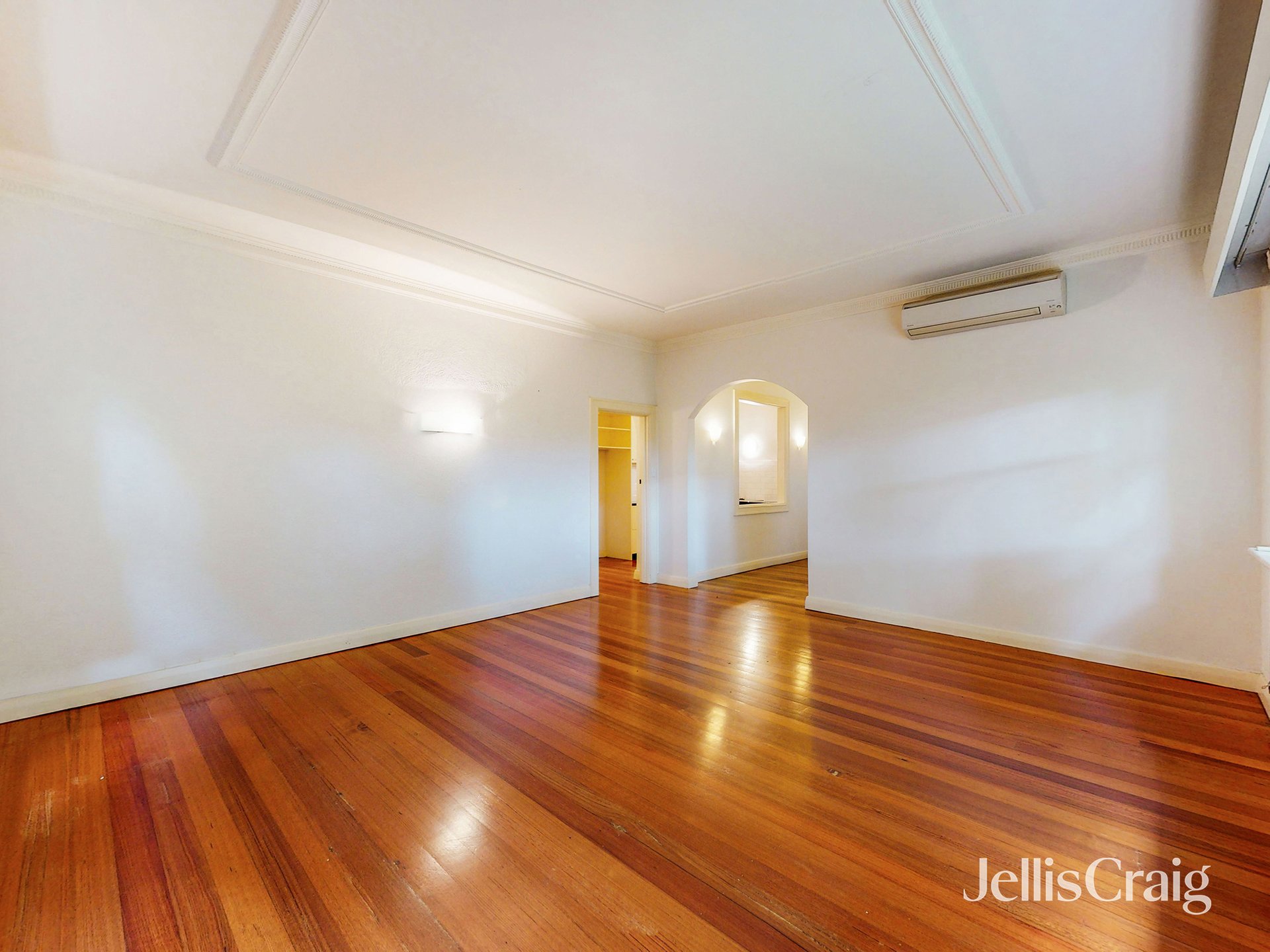 1/30 Tennyson Street, Elwood image 2