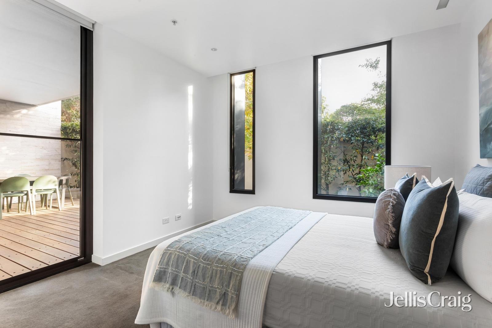 1/30 Warleigh Grove, Brighton image 6