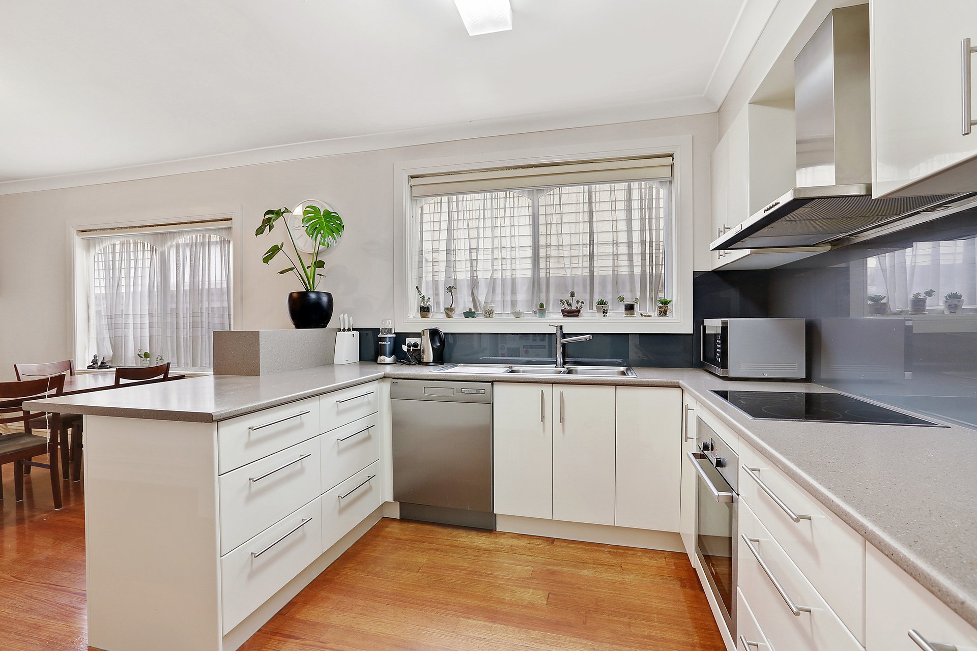 130 Weller Street, Geelong West image 2