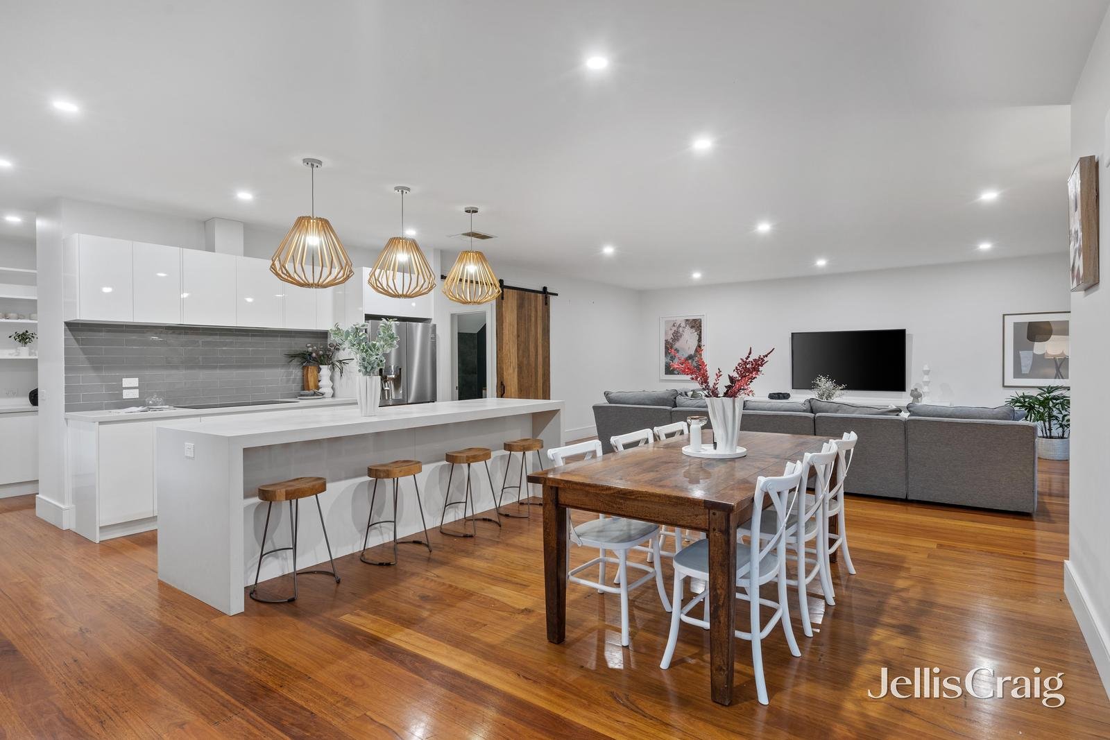 130 Woodhouse Grove, Box Hill North image 5