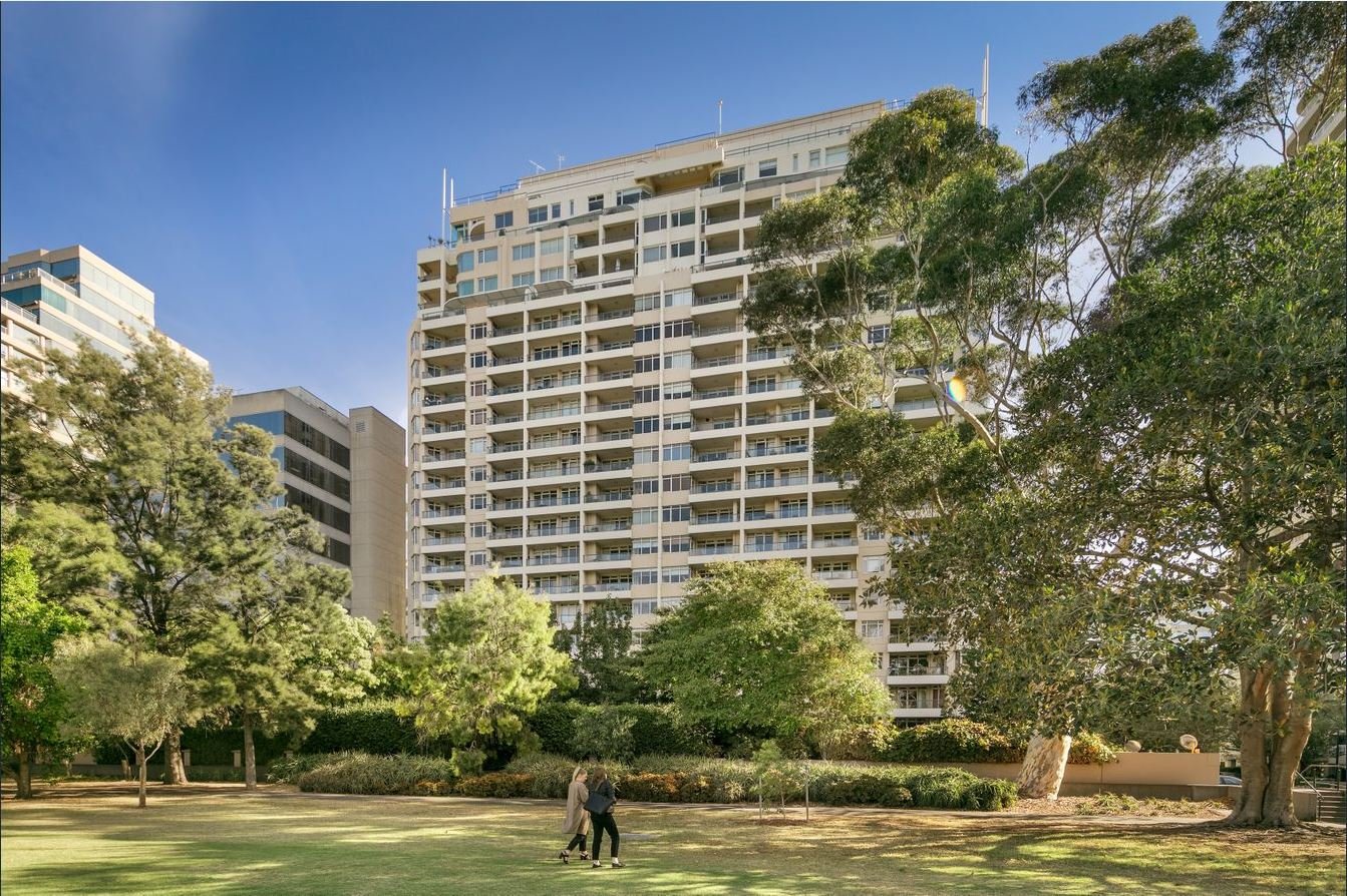 Property Gallery Thumbnail 8