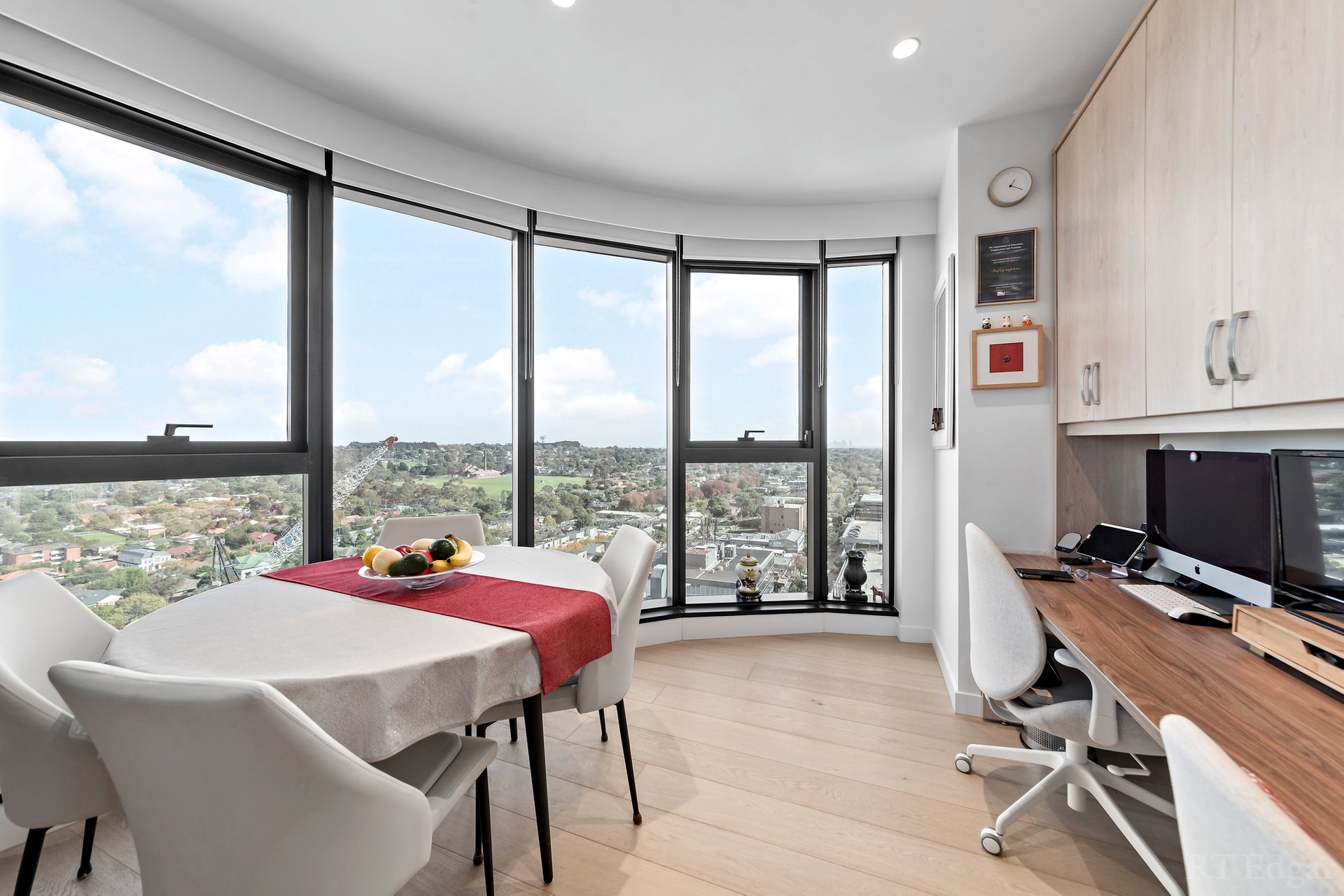 Property Gallery - Main Image