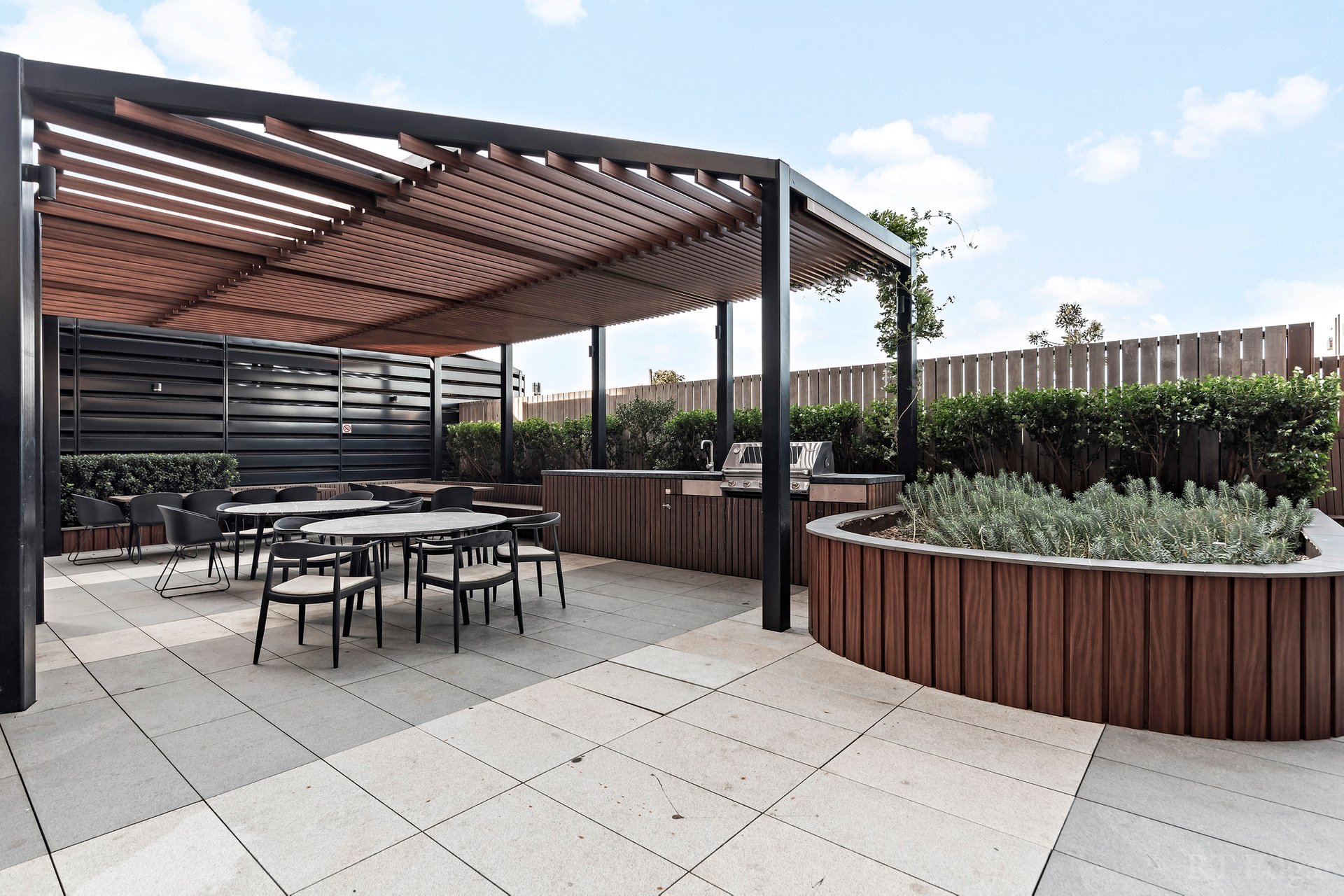 Property Gallery Thumbnail 17