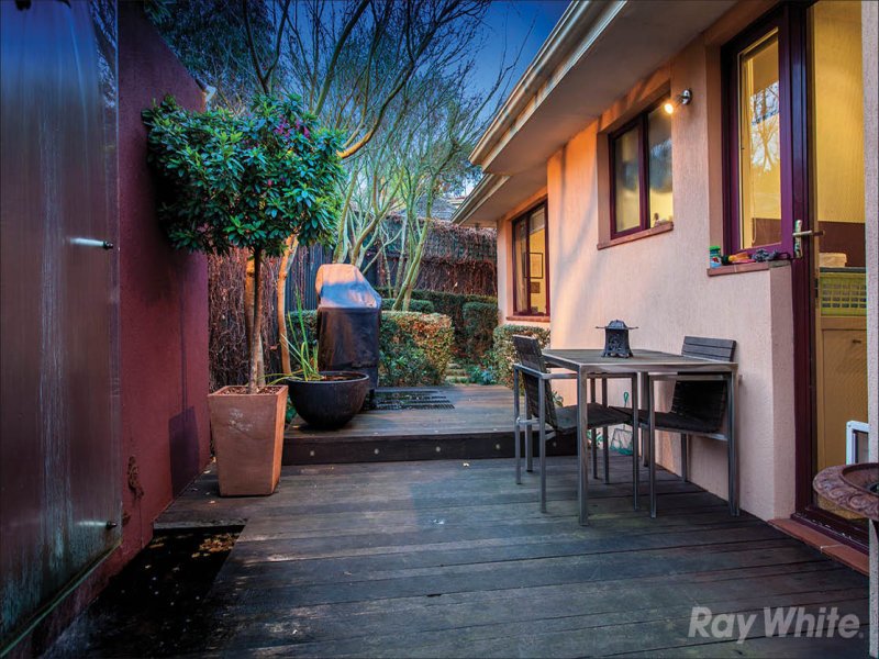 1/305 Gallaghers Road, Glen Waverley image 12