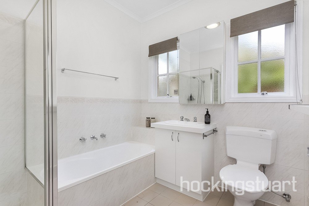 1/308 Canterbury Road, Surrey Hills image 6