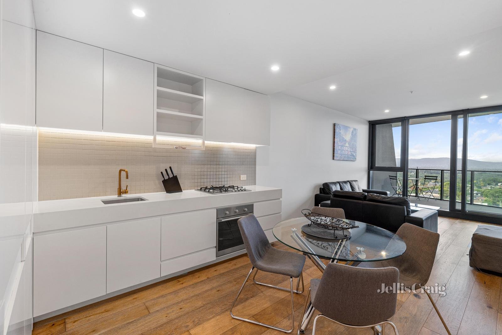 1308/52-54 Osullivan Road, Glen Waverley image 4