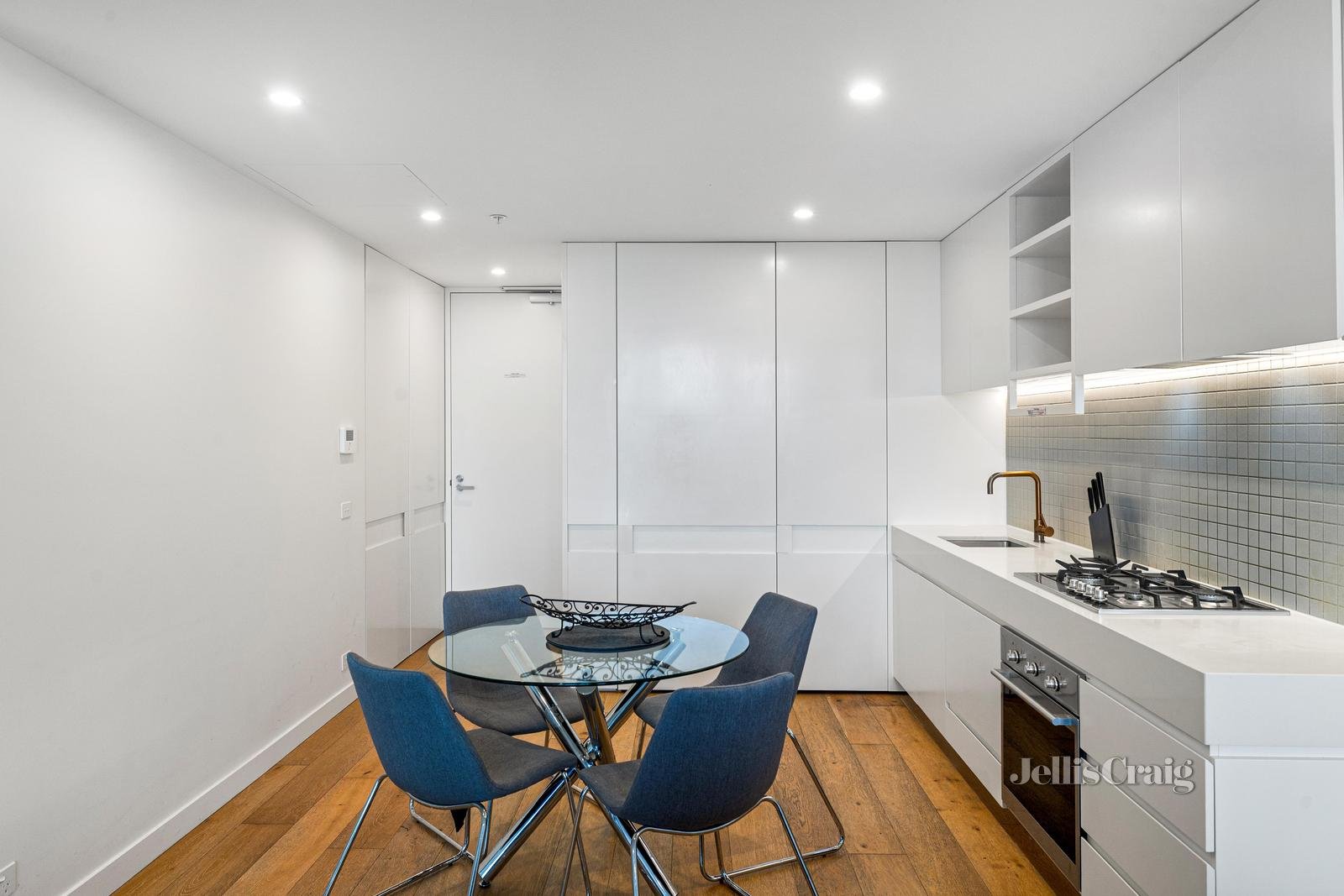 1308/52-54 Osullivan Road, Glen Waverley image 5