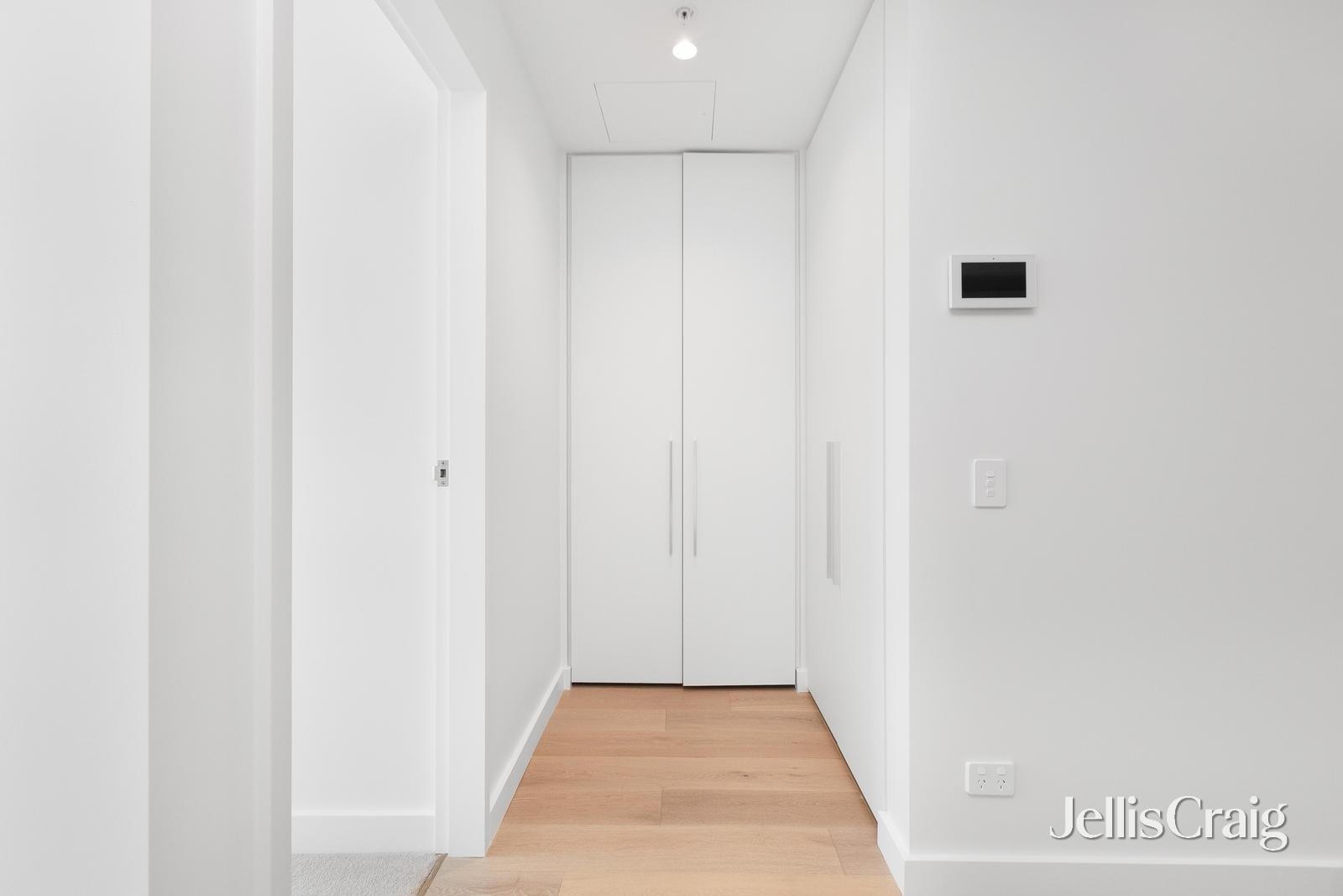 1309/628 Flinders Street, Docklands image 8