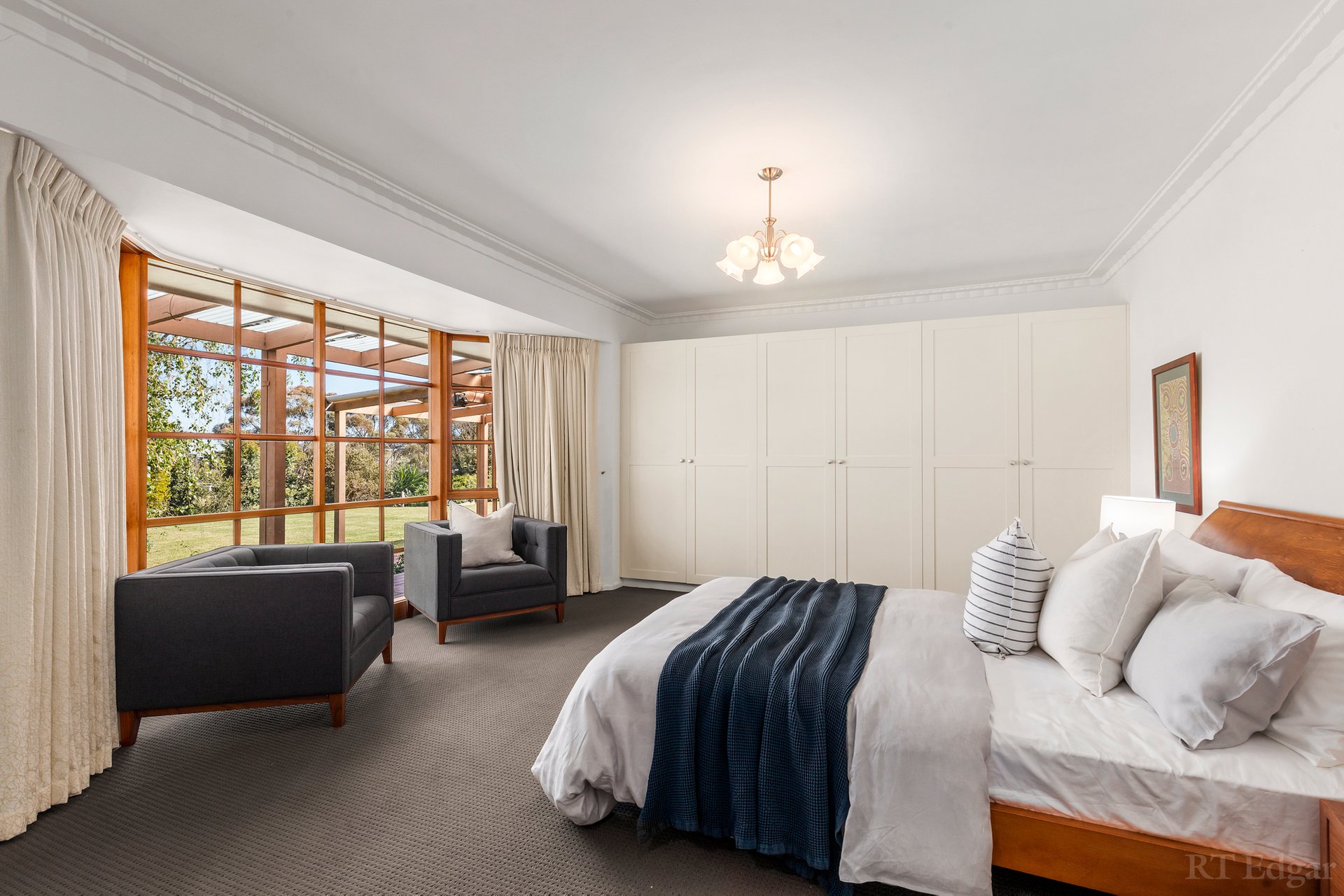 Property Gallery Thumbnail 11