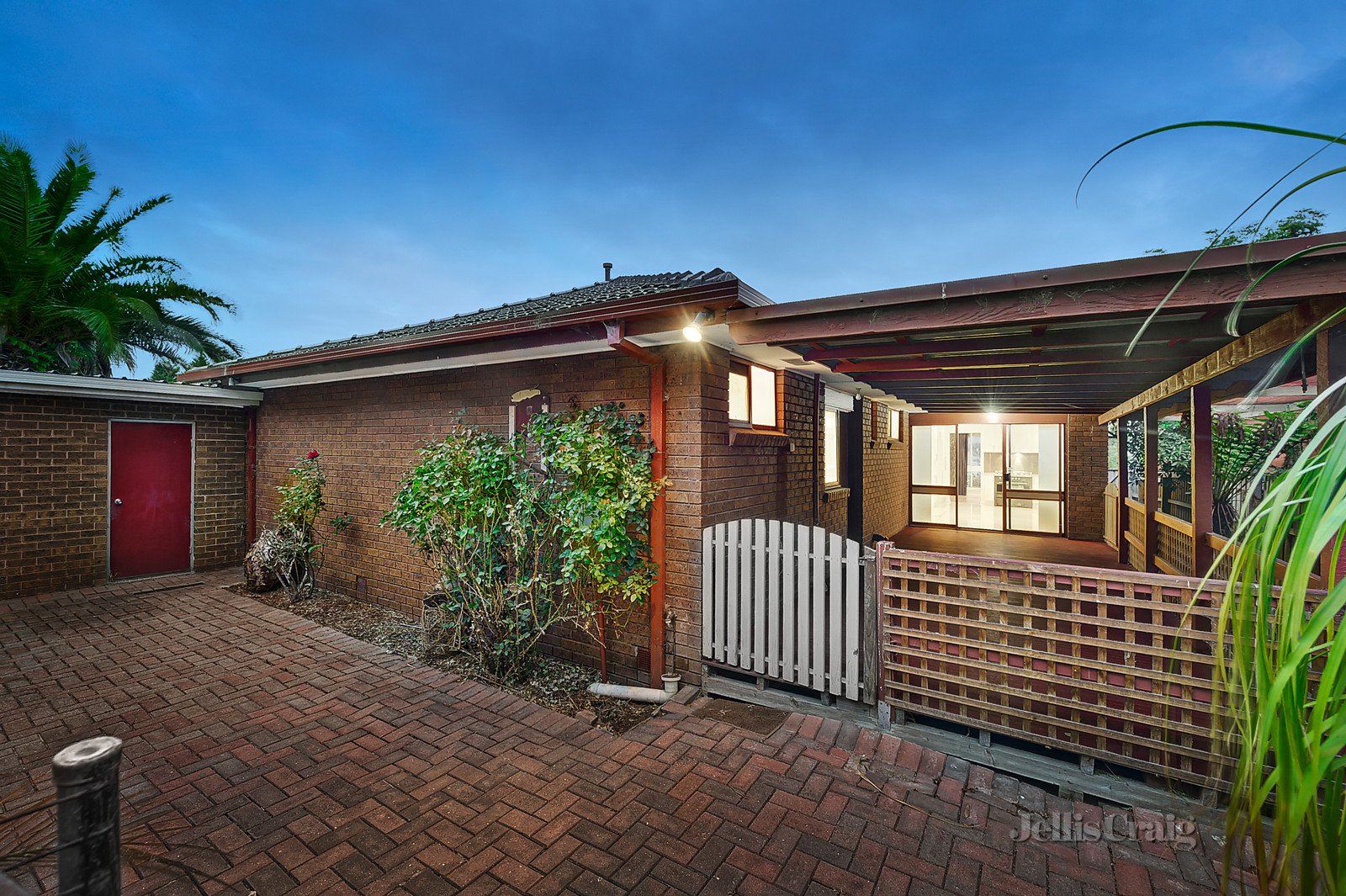 131 Cabernet Crescent, Bundoora image 4