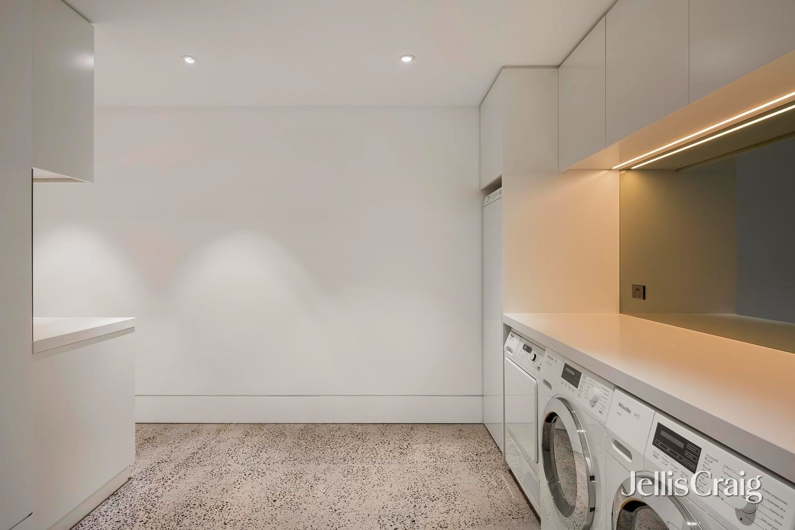 131 Canterbury Road, Middle&nbsp;Park image 23