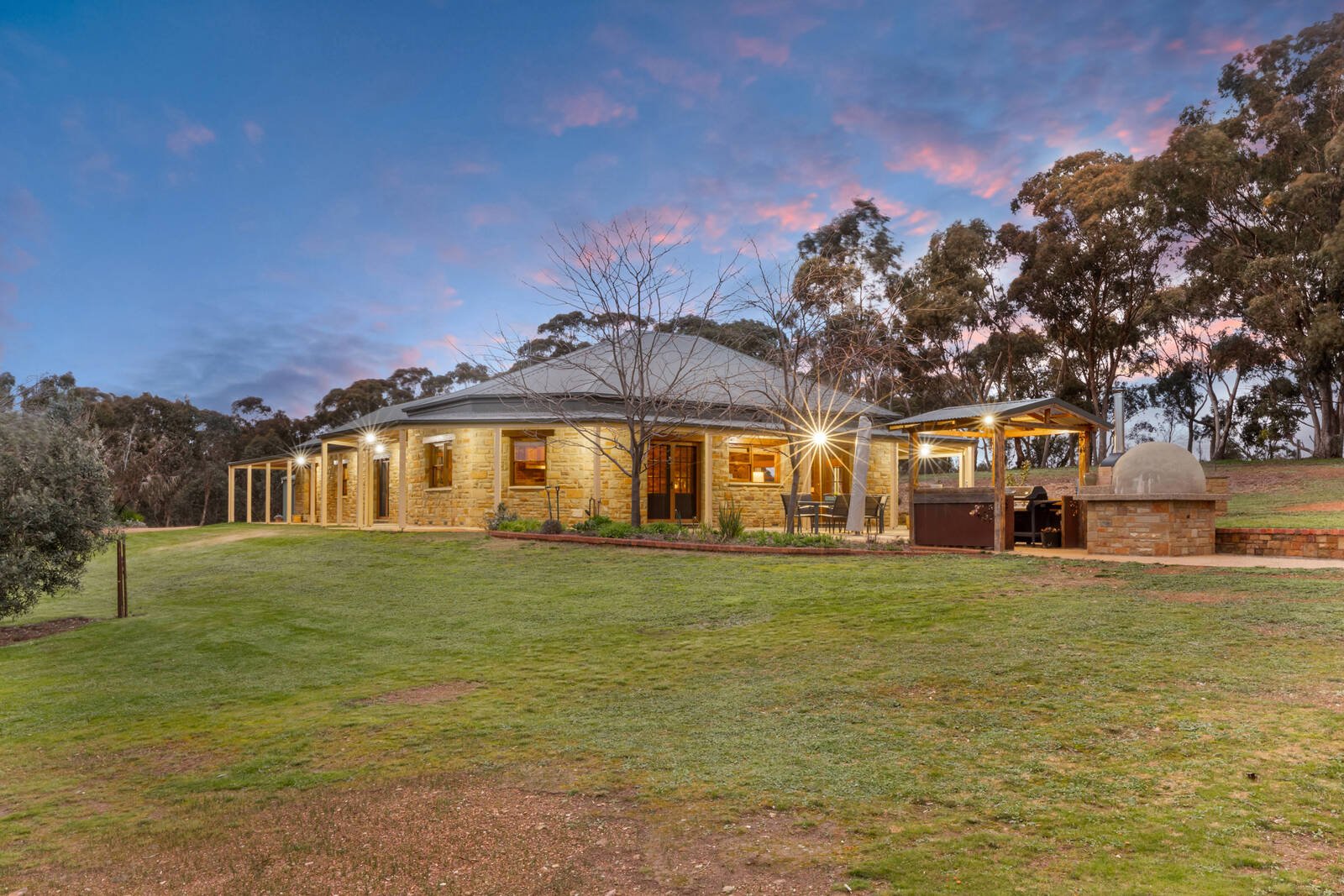 Property Gallery Thumbnail 10