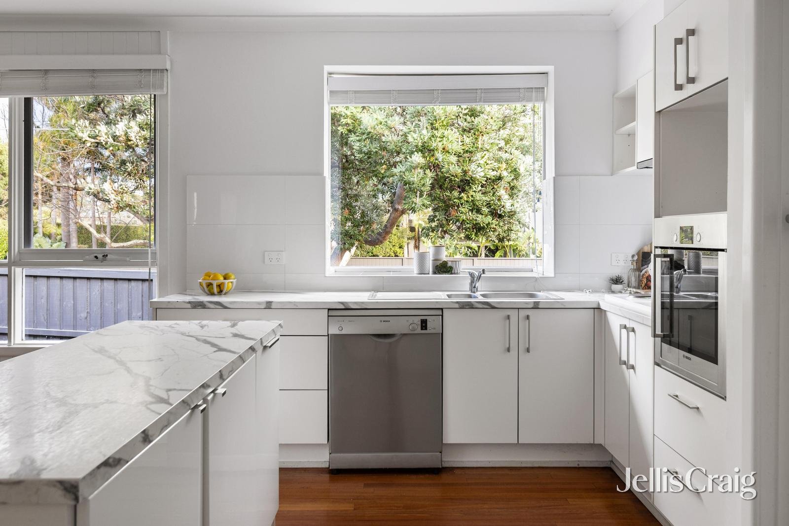 131 Dalgetty Road, Beaumaris image 6