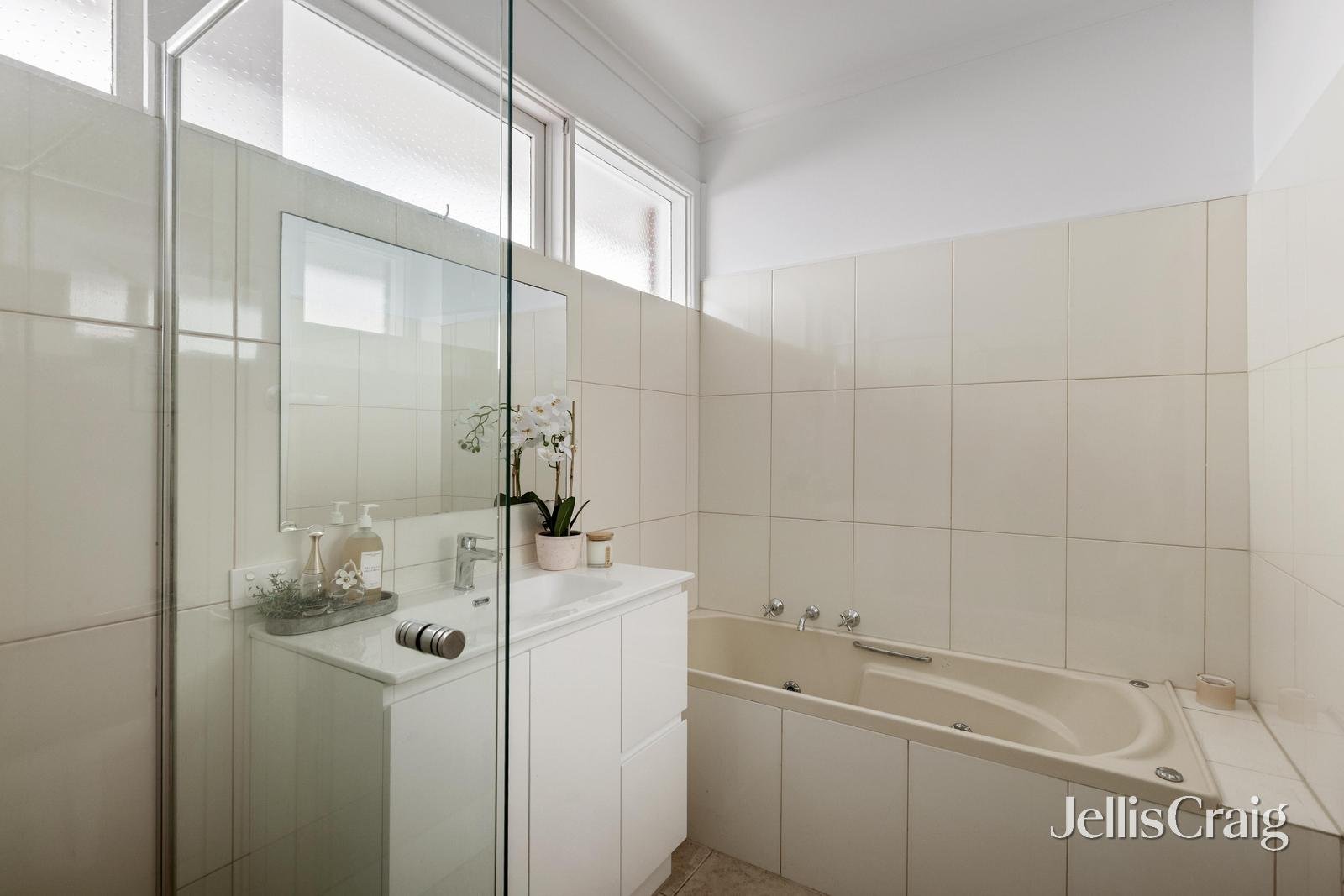 131 Dalgetty Road, Beaumaris image 11