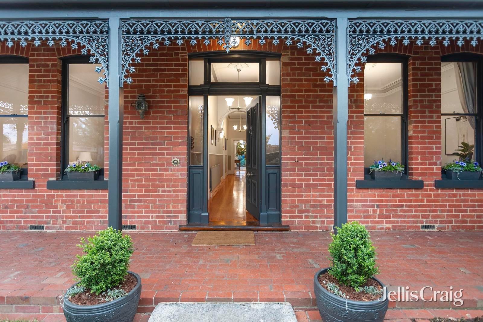 131 High Street, Doncaster image 3