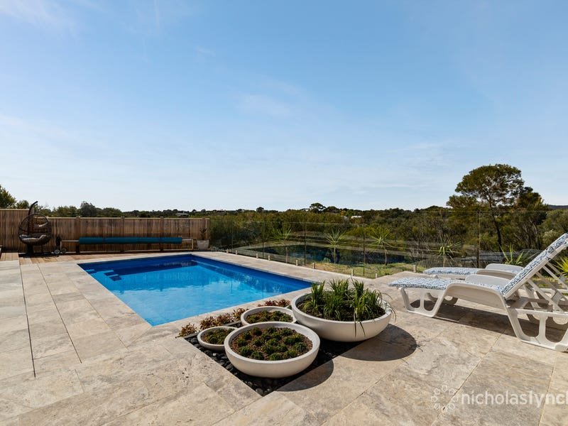 Property Gallery Thumbnail 9