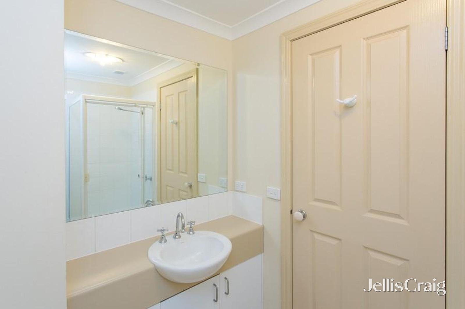 13/1 Mahers Road, Warrenheip image 6