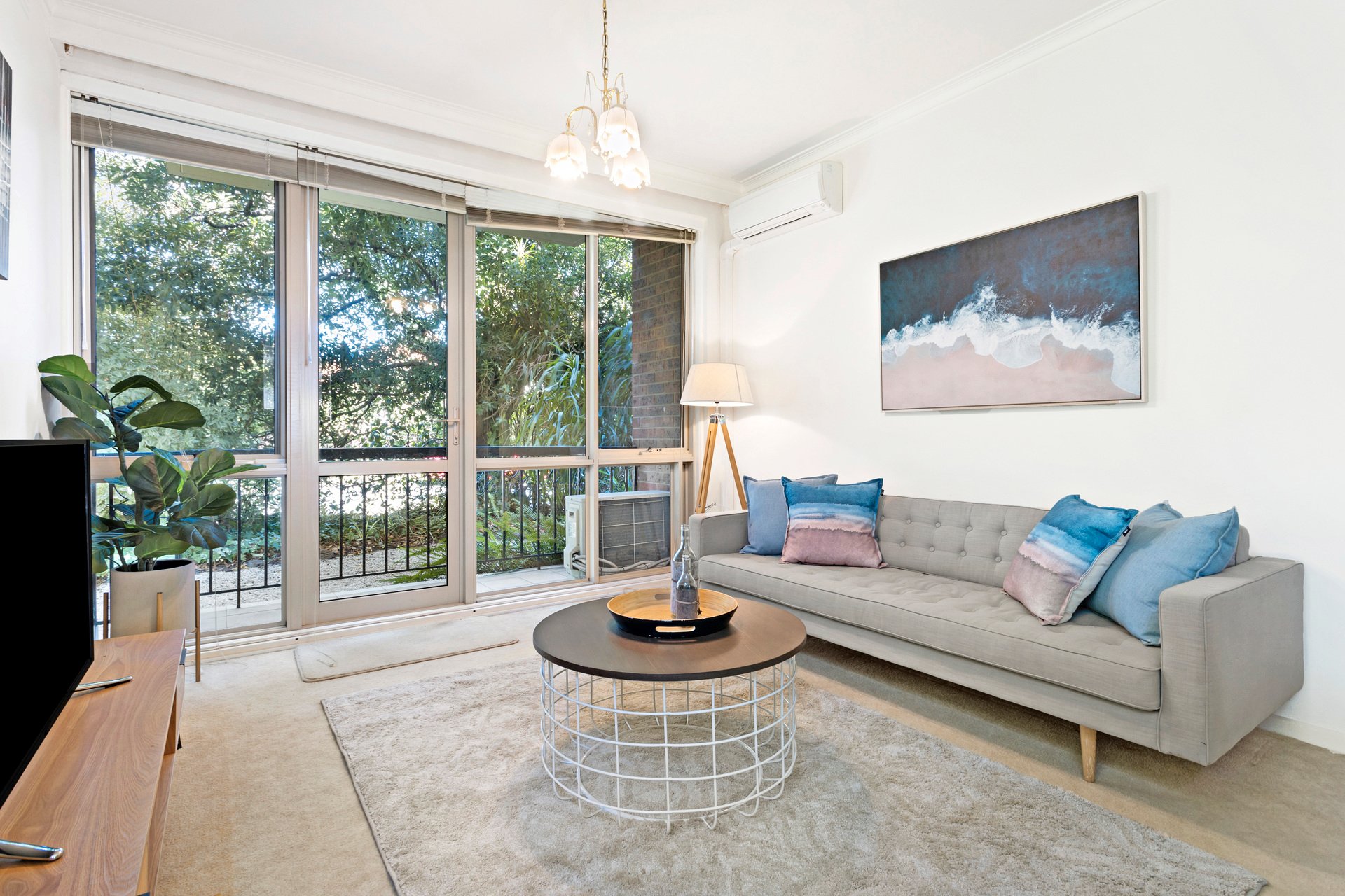Property Gallery Thumbnail 3