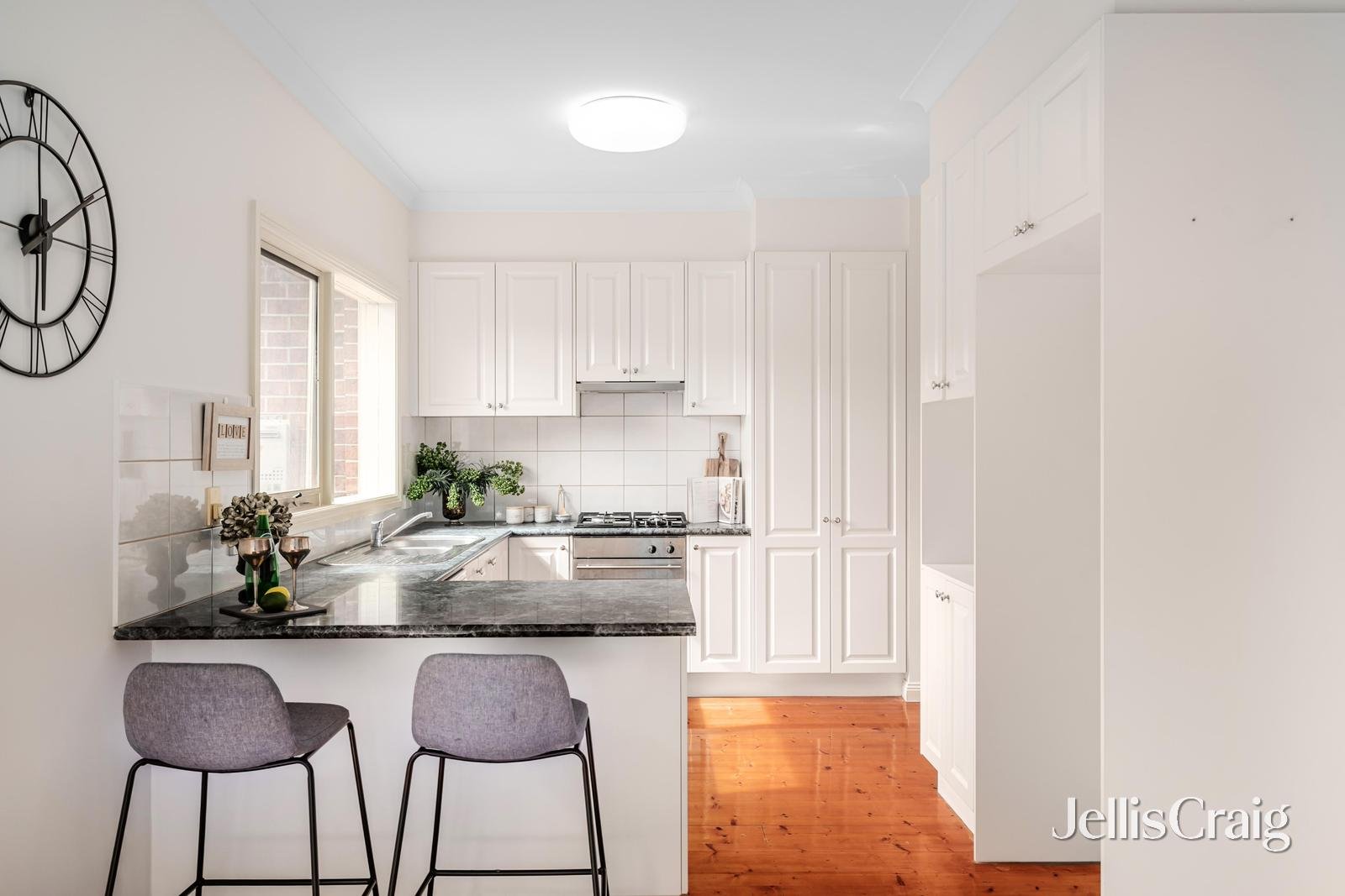 1/31 Victoria Street, Box Hill image 6
