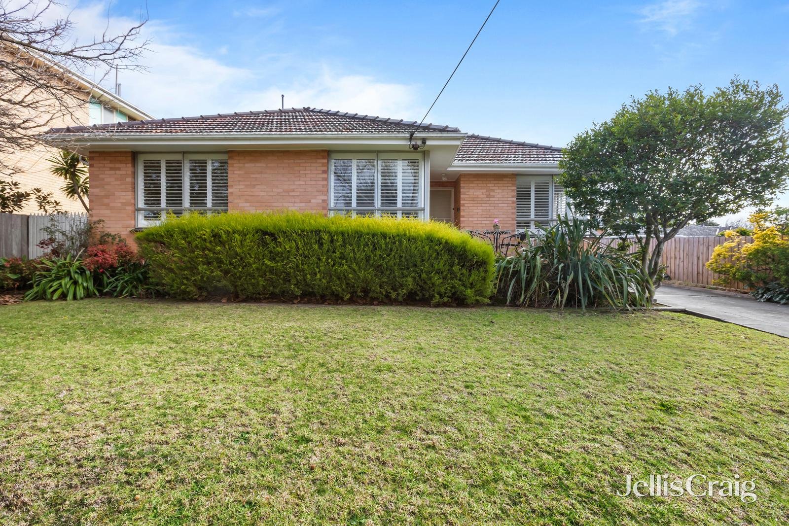 1/31 Weir Street, Balwyn image 2