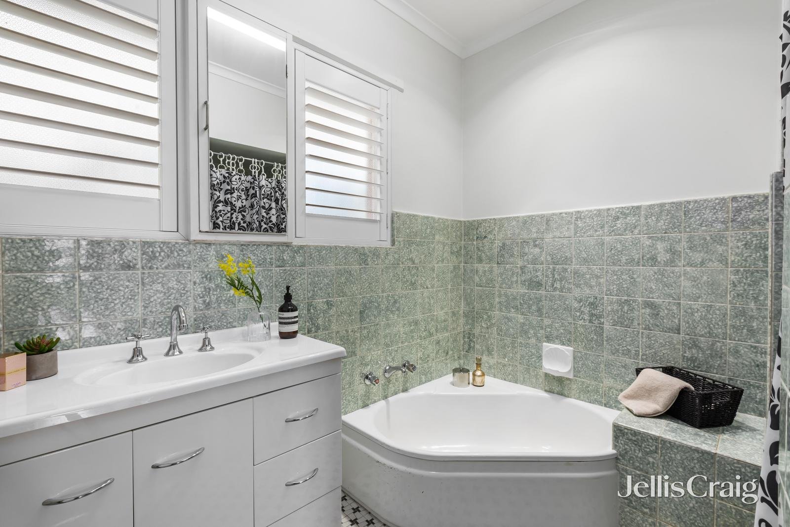 1/31 Weir Street, Balwyn image 6