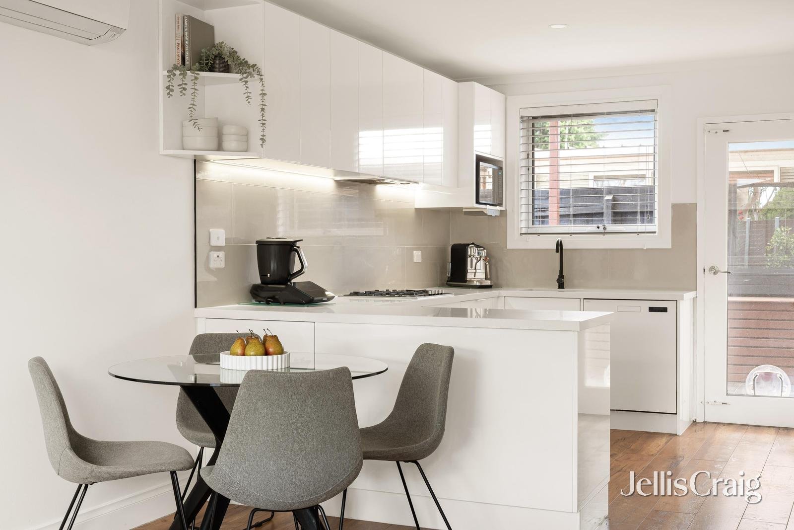 1/31 White Street, Parkdale image 6