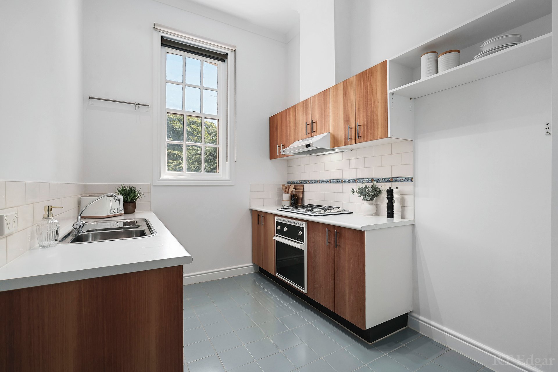 Property Gallery Thumbnail 7