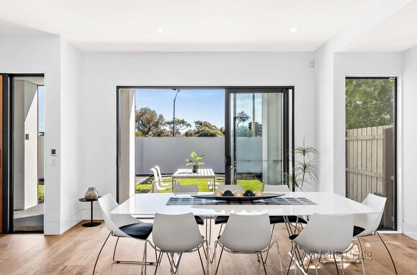 1/310 Hampton Street, Hampton
- Print Image 1