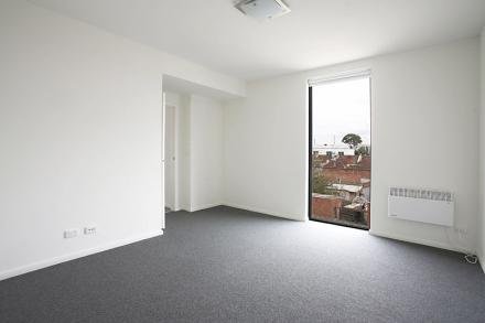 Property Gallery Thumbnail 6
