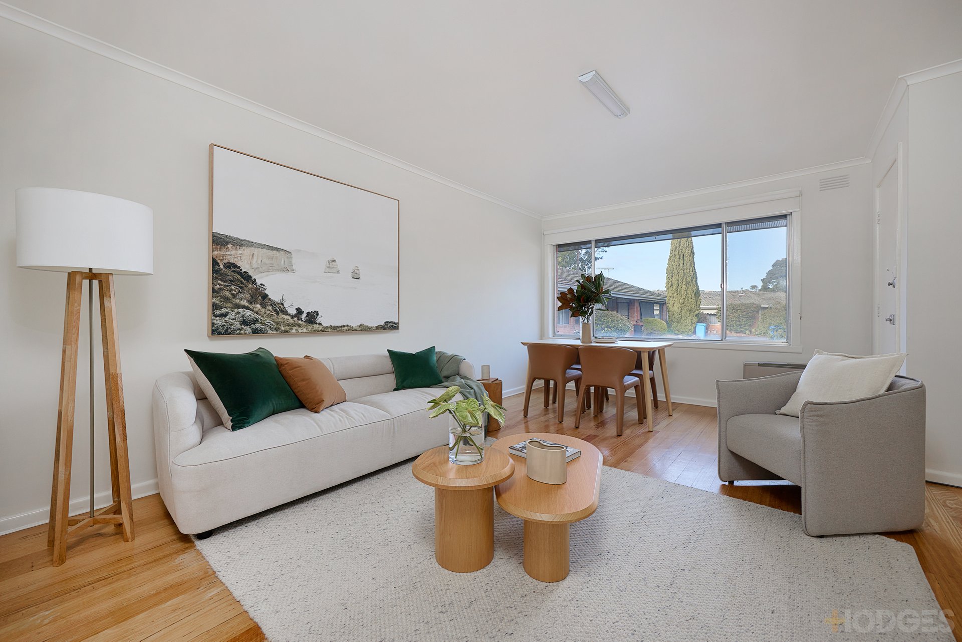 13 / 109 Weatherall Road Cheltenham