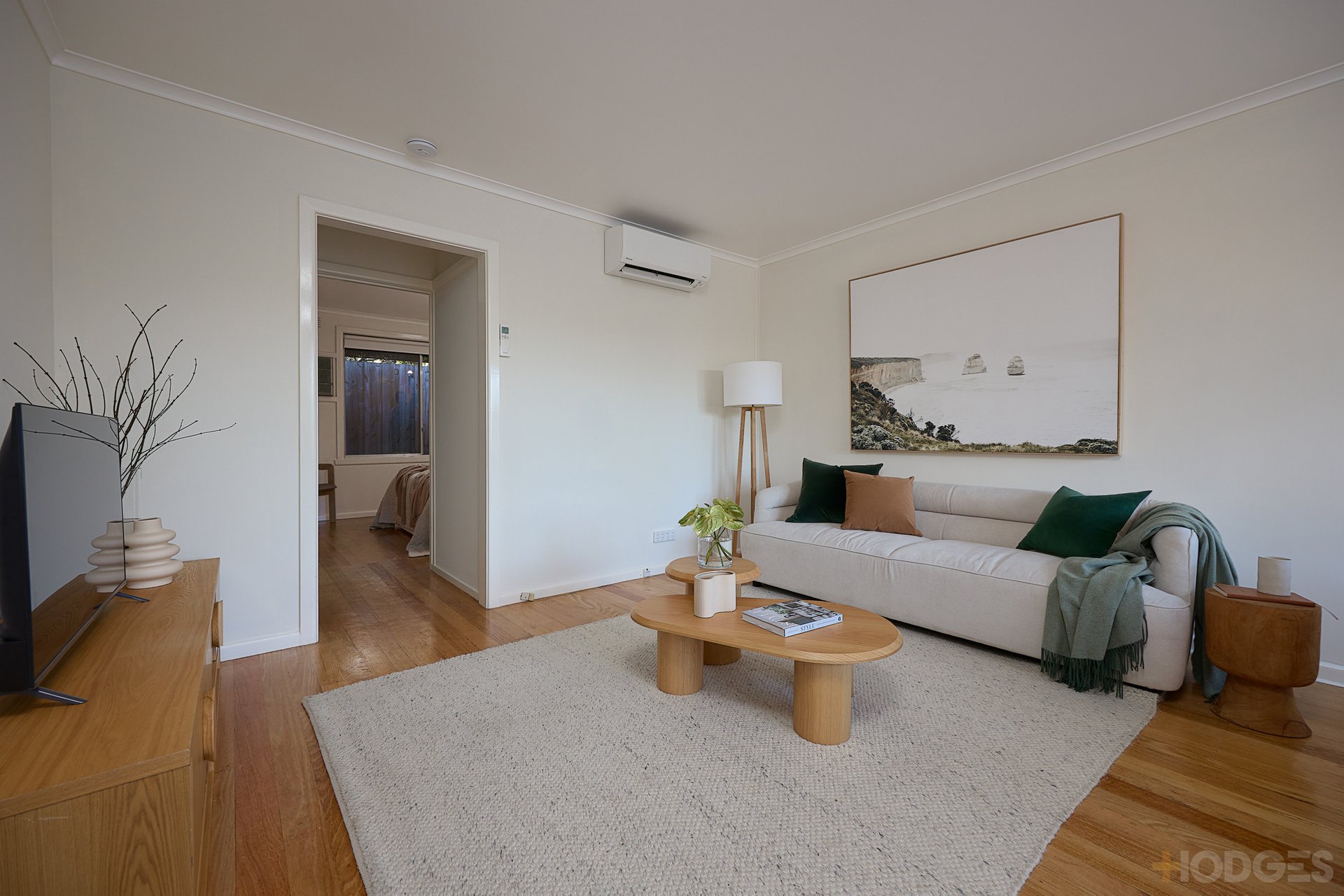 13 / 109 Weatherall Road Cheltenham