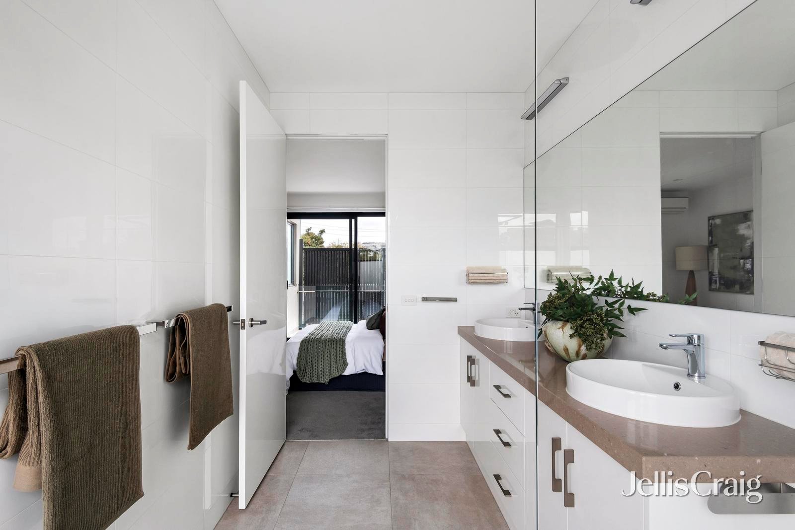 1/310a Hampton Street, Hampton image 9