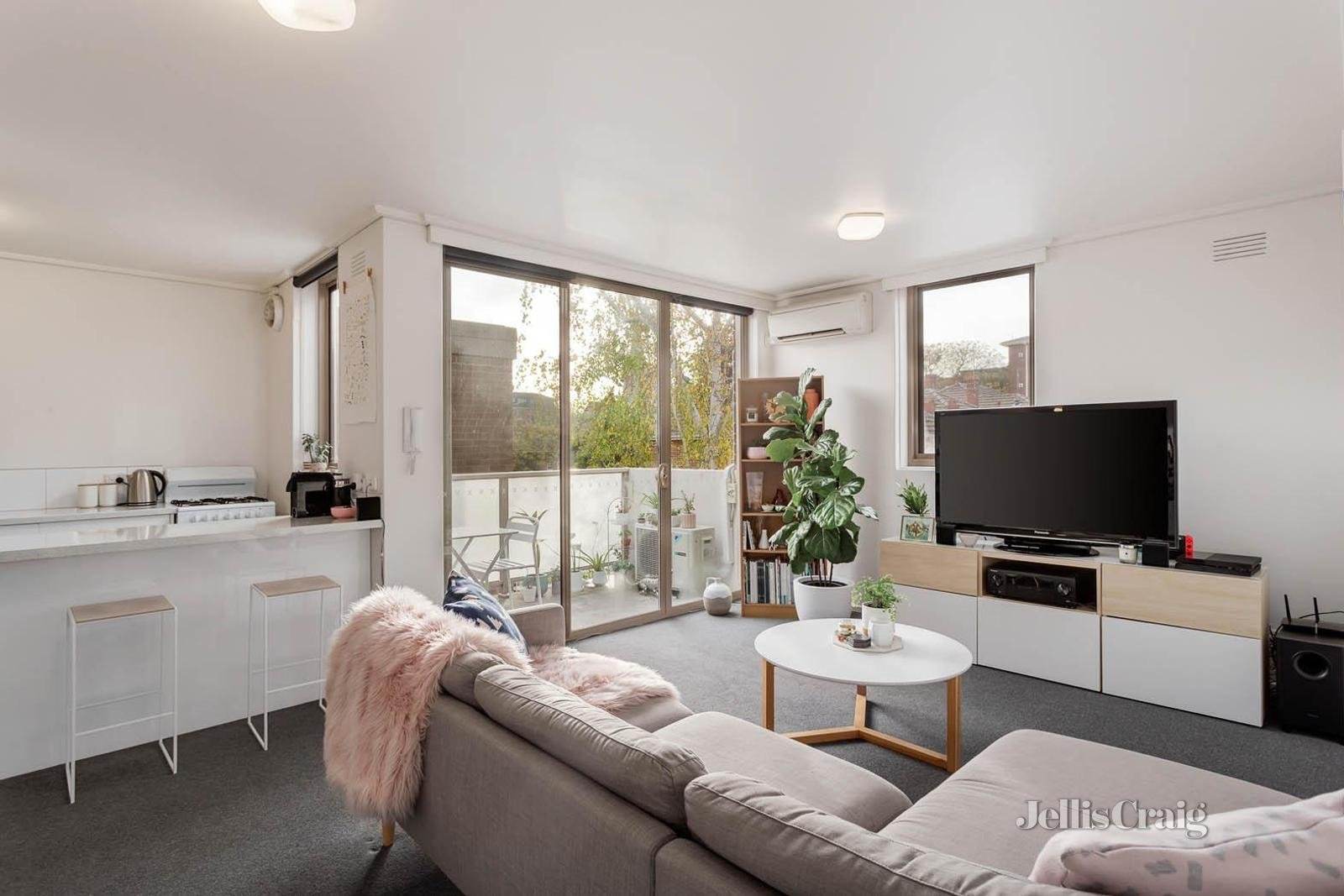 13/11 Grandview Grove, Hawthorn East image 2