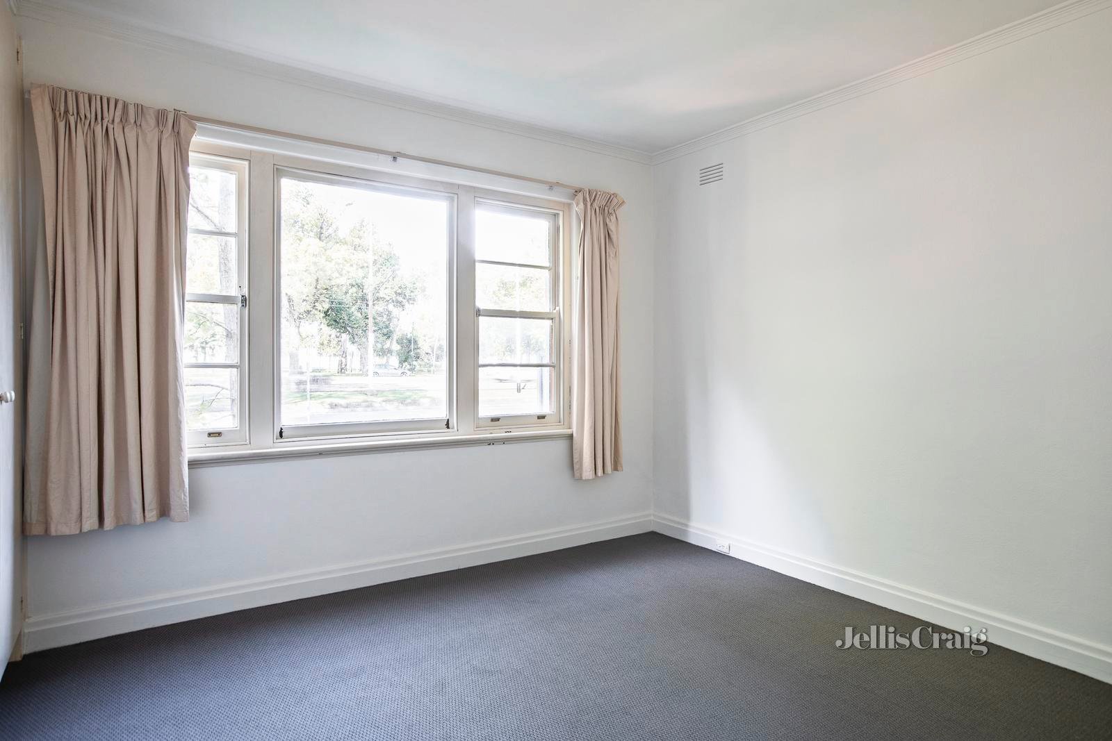 1/311 Royal Parade, Parkville image 7