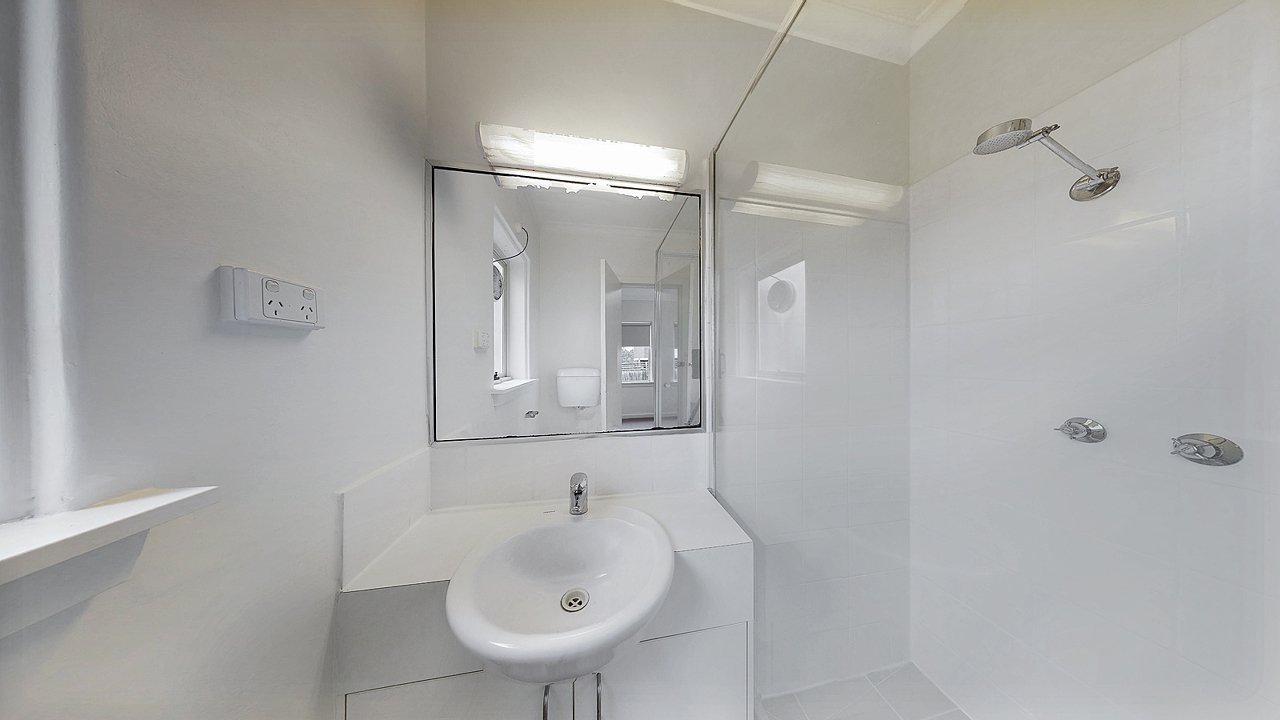 13/111 Victoria Road, Hawthorn&nbsp;East image 3