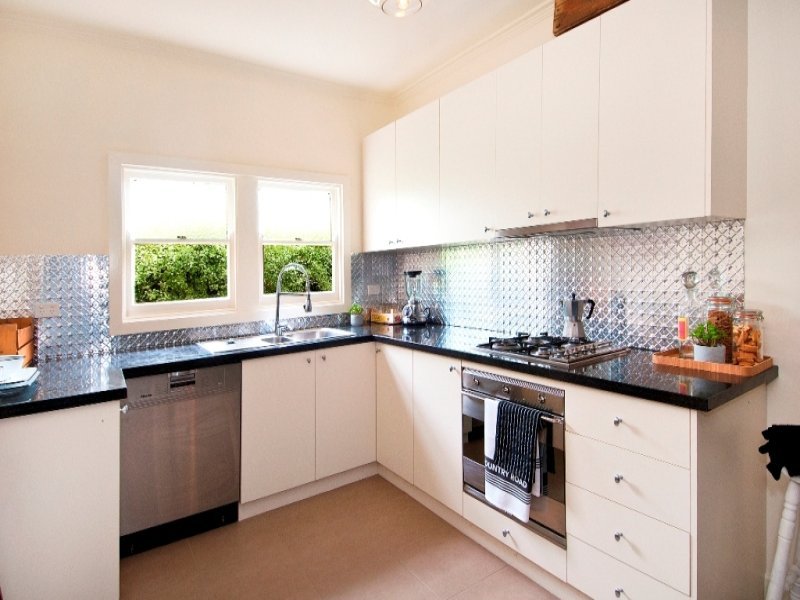 1/312 Aberdeen Street, Manifold Heights image 7