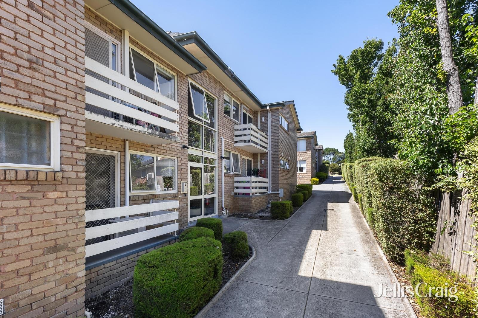 13/13 Churchill Avenue, Chadstone image 7