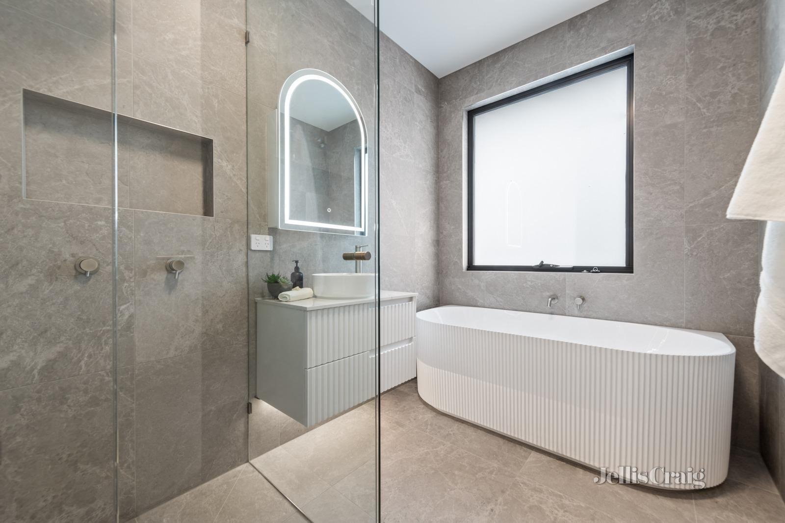 1&3/143 Fordham Avenue, Camberwell image 7