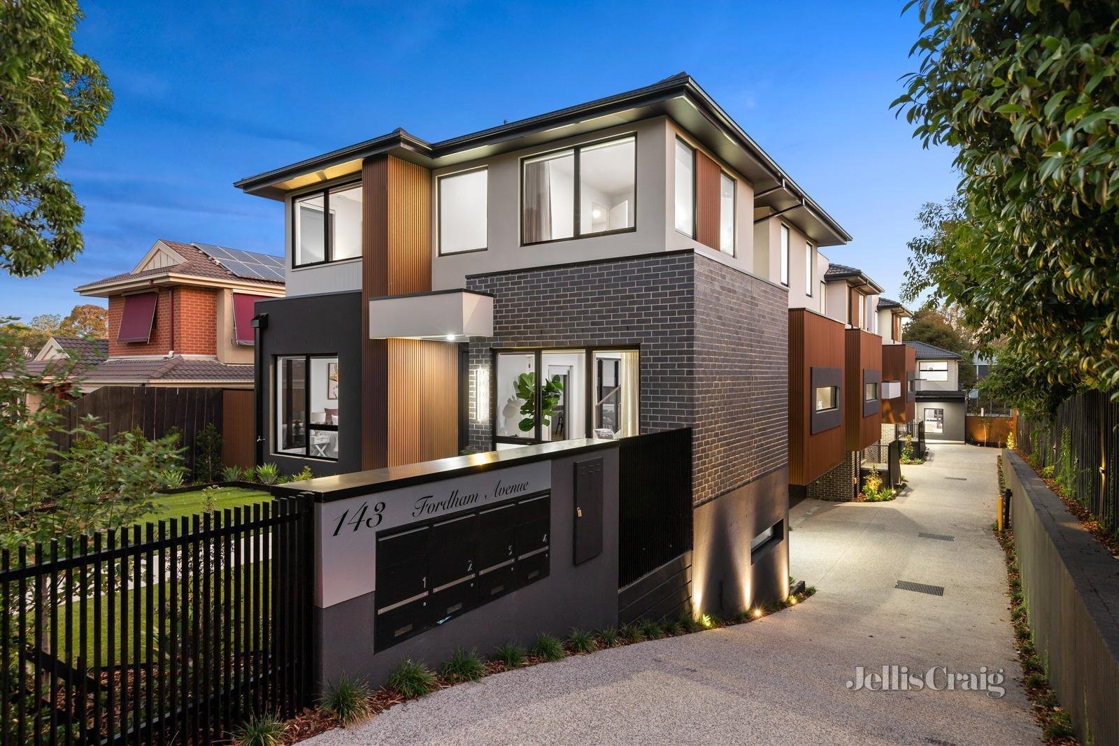 1&3/143 Fordham Avenue, Camberwell image 11
