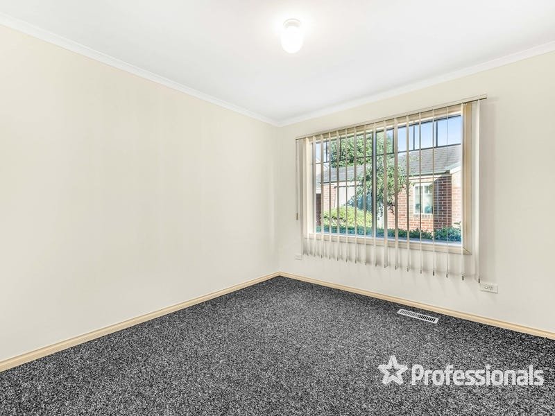 13/15 Cambridge Road, Mooroolbark image 7