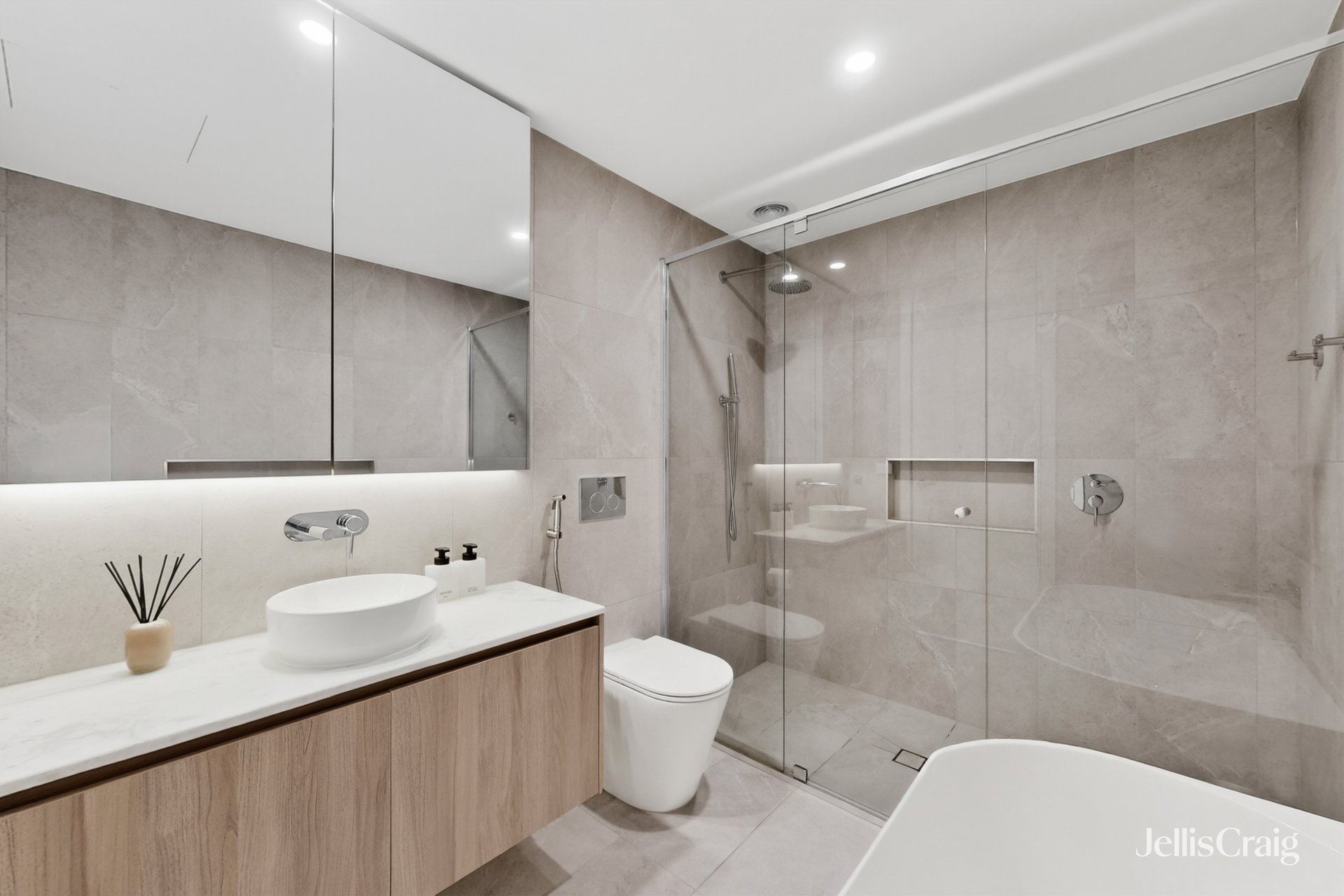 13/15 Station Avenue, Mckinnon image 13